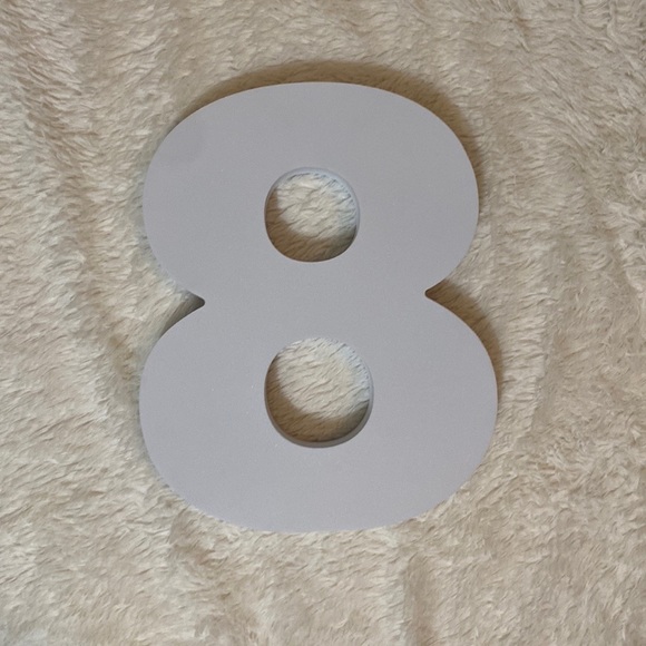 Number 7 Photo Prop Styrofoam - Picture 2 of 5